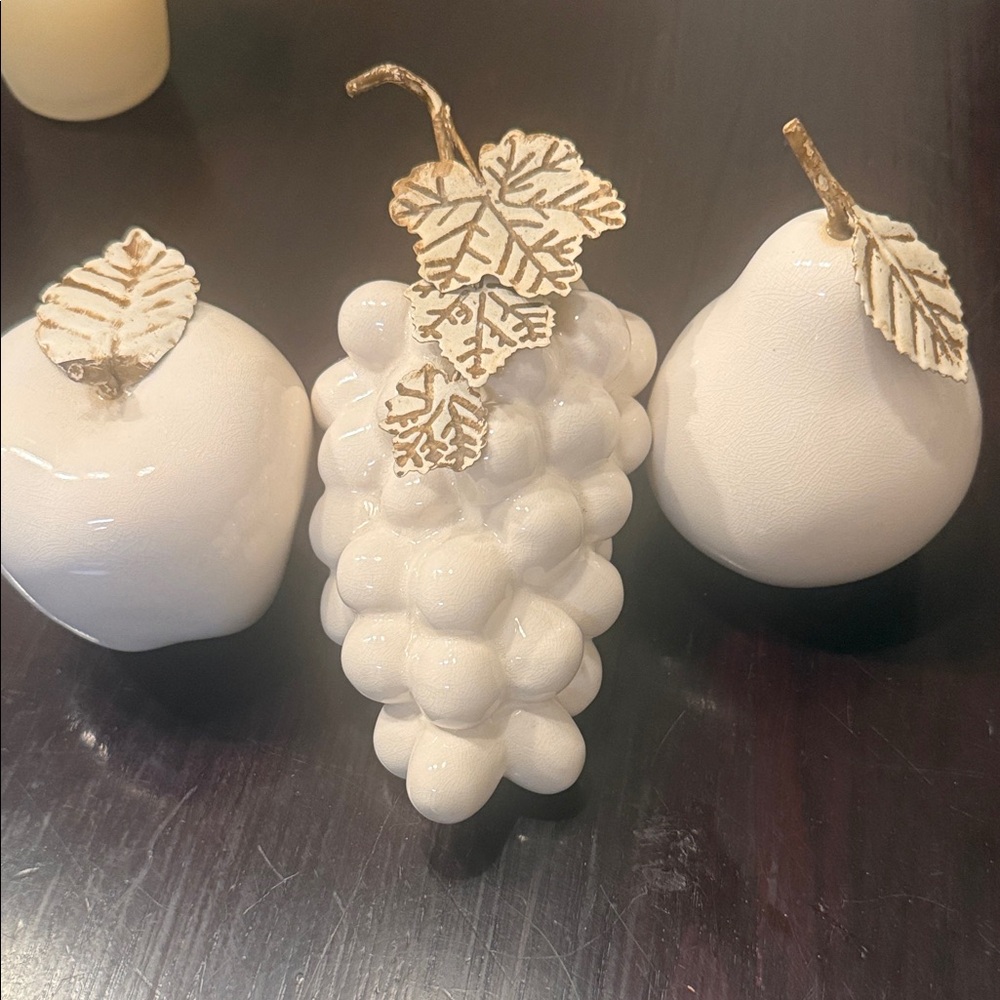 House Of Andaloo White Ceramic Fruit Decor Set - Picture 5 of 5